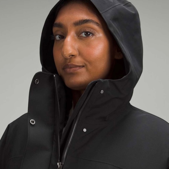 LULULEMON 3 - 1 INSULATED RAIN COAT NWT $498.00 RETAIL BLACK SZ 12 VERY OVERSIZE - Picture 8 of 14